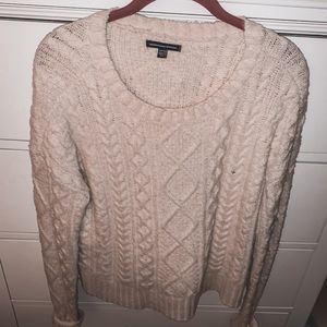 AMERICAN EAGLE WHITE COZY SWEATER